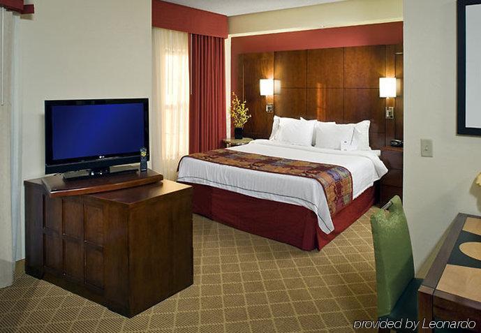 Residence Inn Kansas City Airport Exterior photo