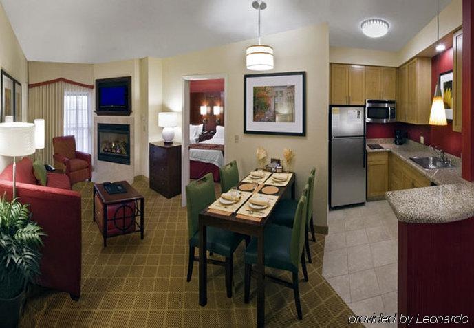 Residence Inn Kansas City Airport Exterior photo